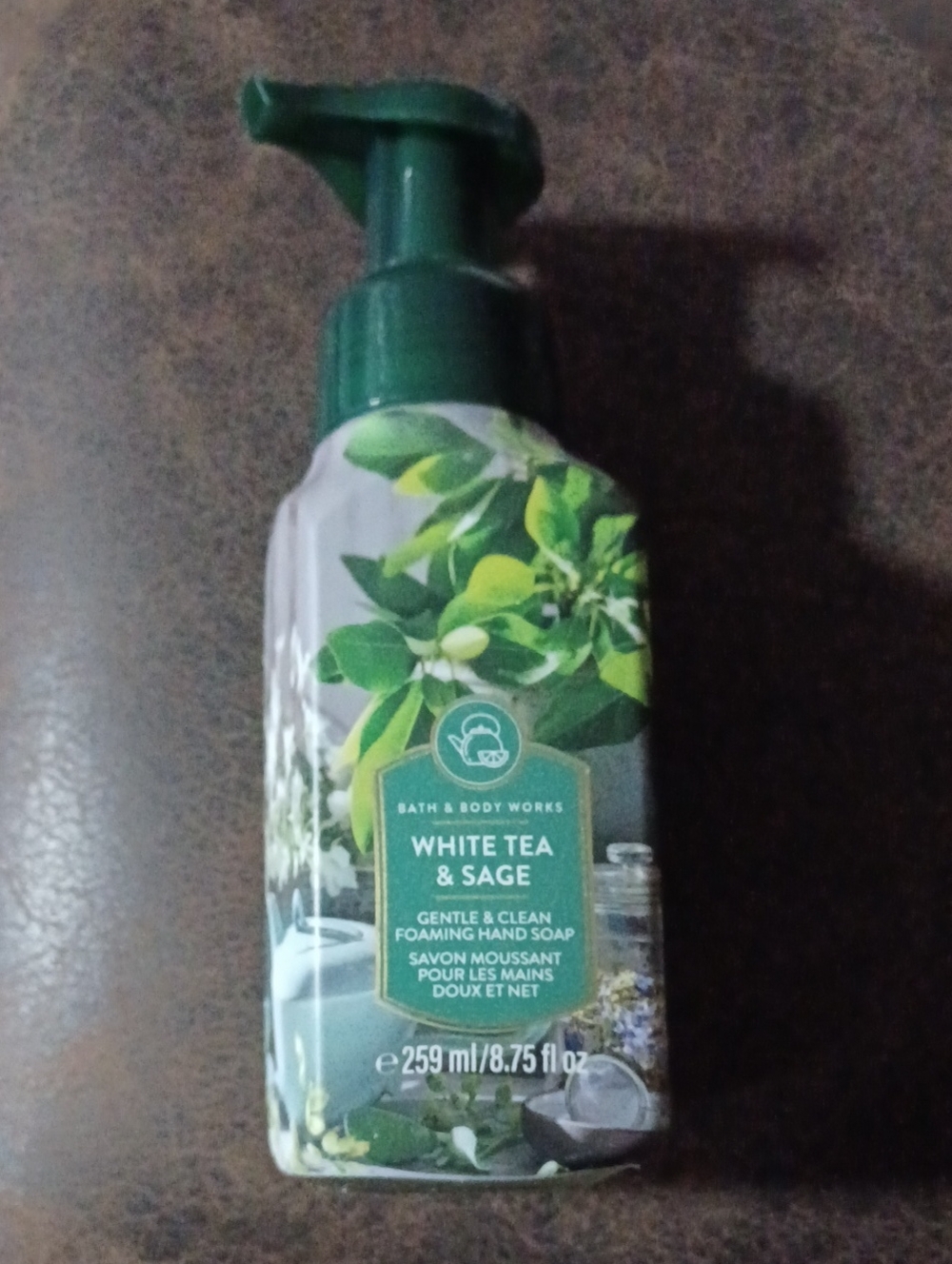 4/$40 New Bath & Body Works "White Tea & Sage" Foaming Hand Soap - 259 mL Pump